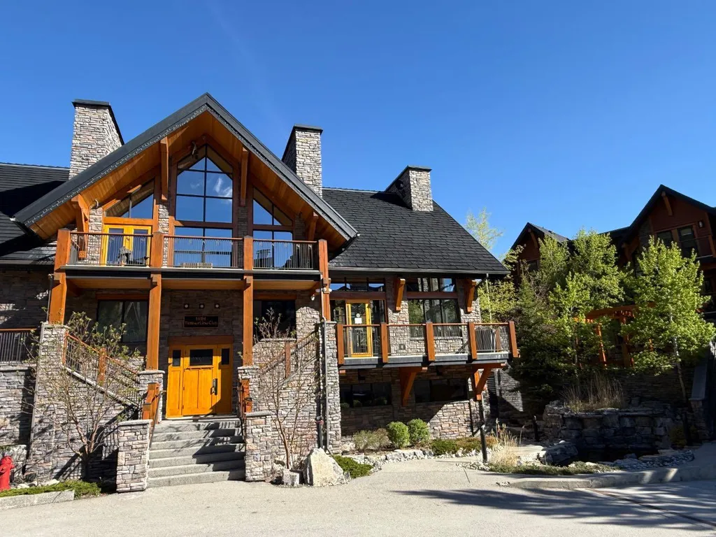 101E Stewart Creek Landing Canmore AB T1W 0E3