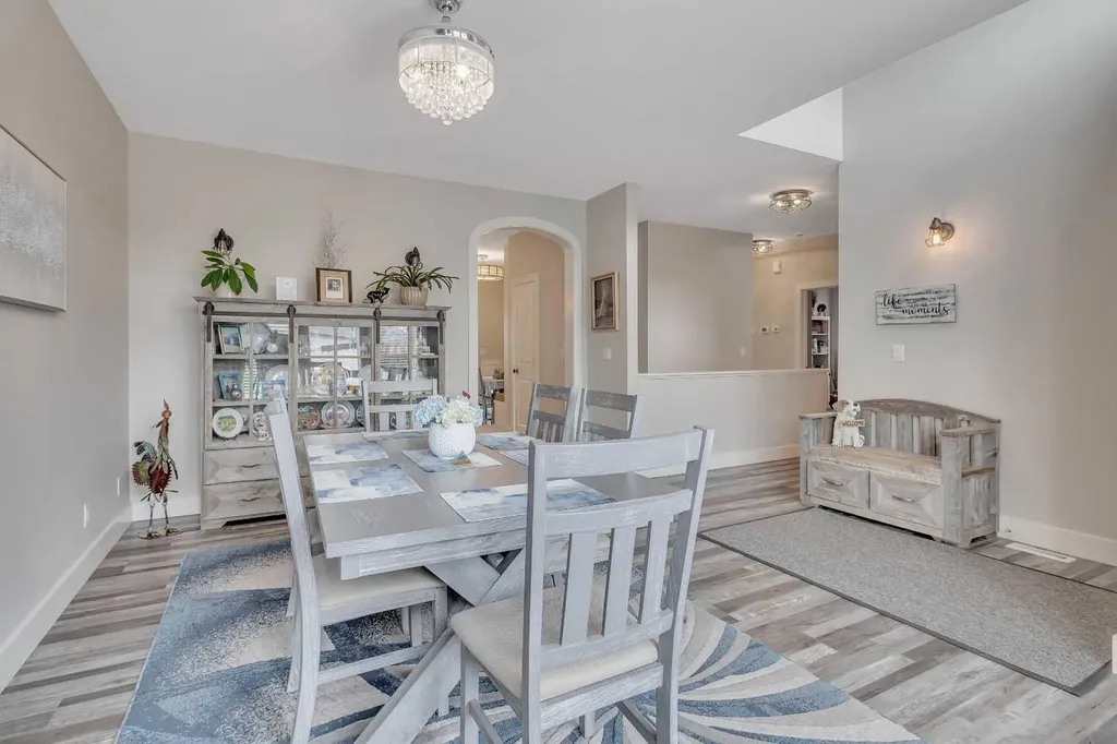 509 Wishart Street Red Deer AB T4N 7E2