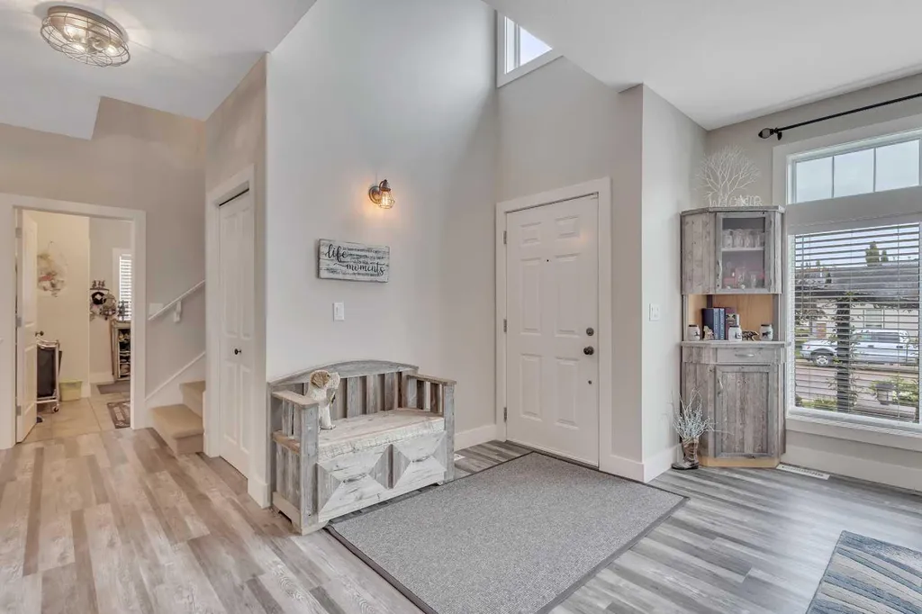 509 Wishart Street Red Deer AB T4N 7E2
