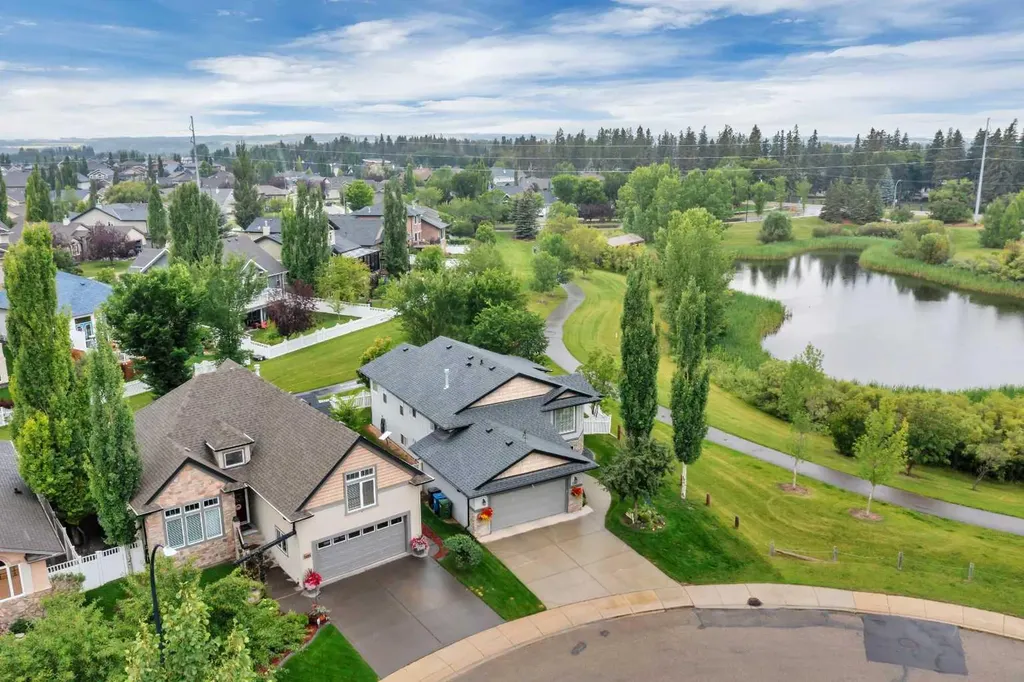 509 Wishart Street Red Deer AB T4N 7E2