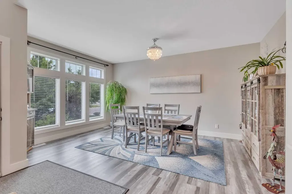 509 Wishart Street Red Deer AB T4N 7E2