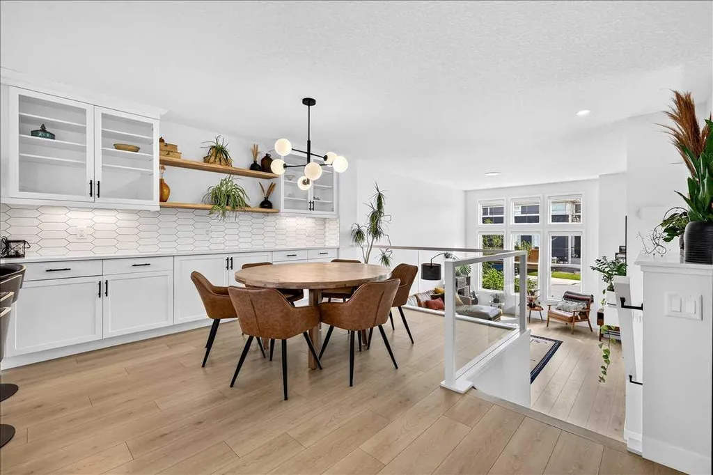 199 Magnolia Way SE Calgary AB T3M 3M7