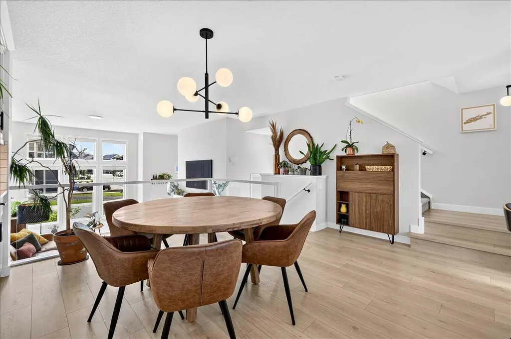 199 Magnolia Way SE Calgary AB T3M 3M7