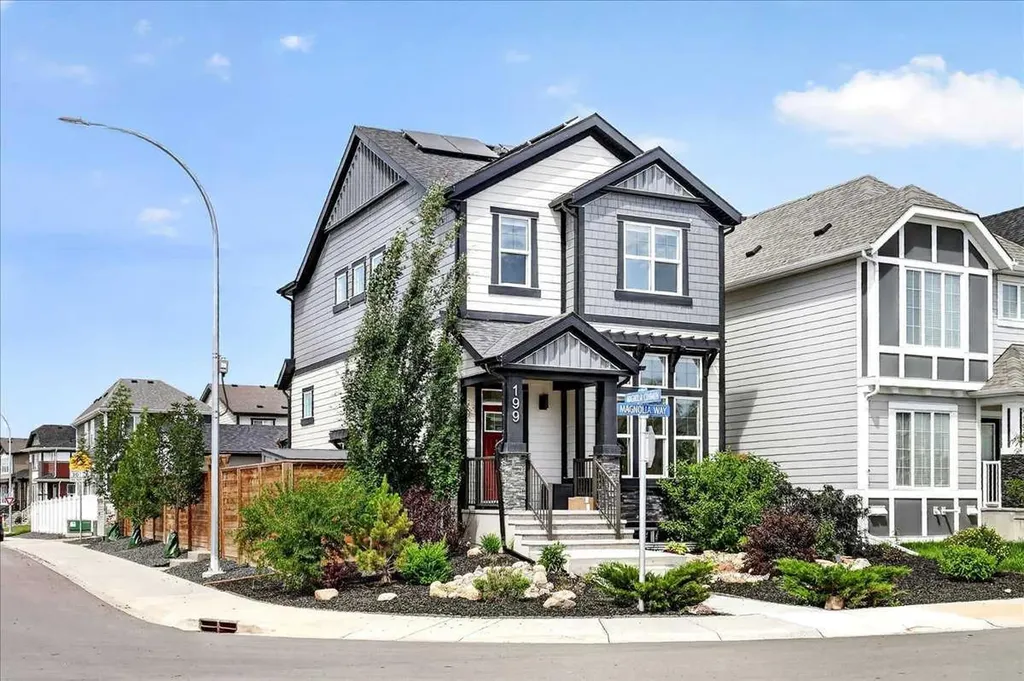 199 Magnolia Way SE Calgary AB T3M 3M7