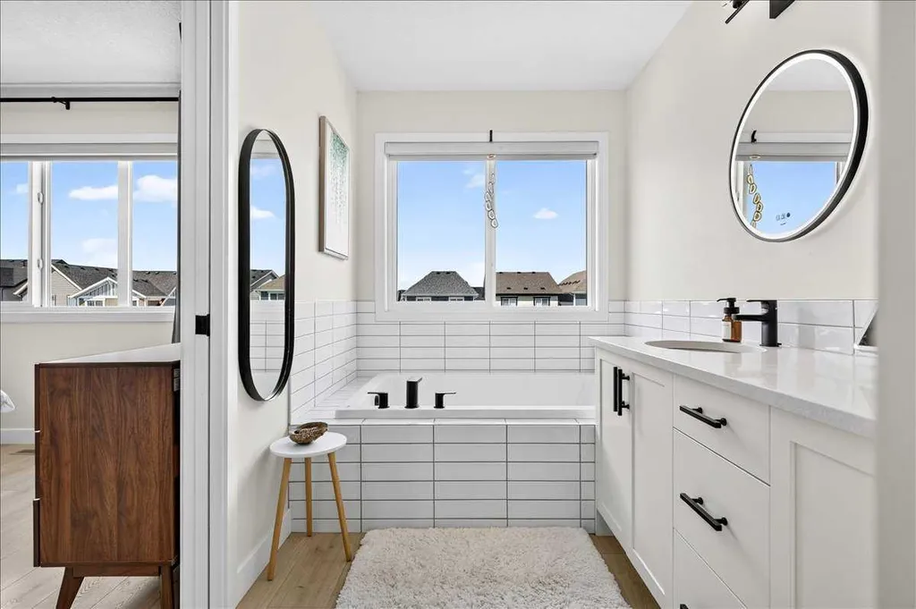 199 Magnolia Way SE Calgary AB T3M 3M7