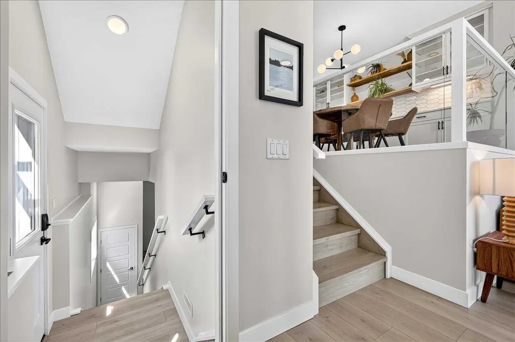 199 Magnolia Way SE Calgary AB T3M 3M7