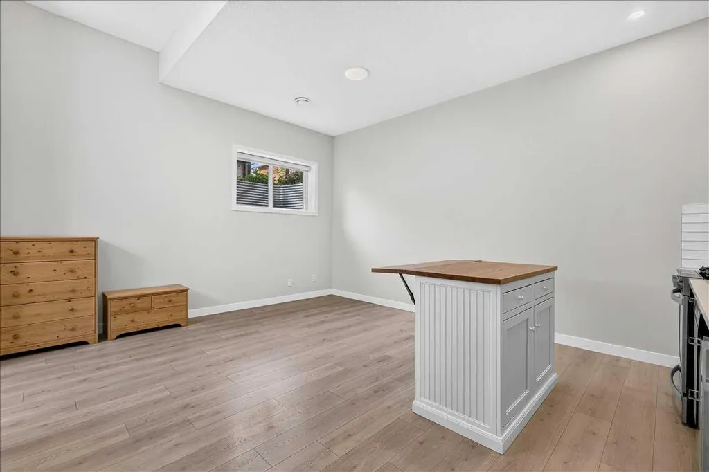199 Magnolia Way SE Calgary AB T3M 3M7