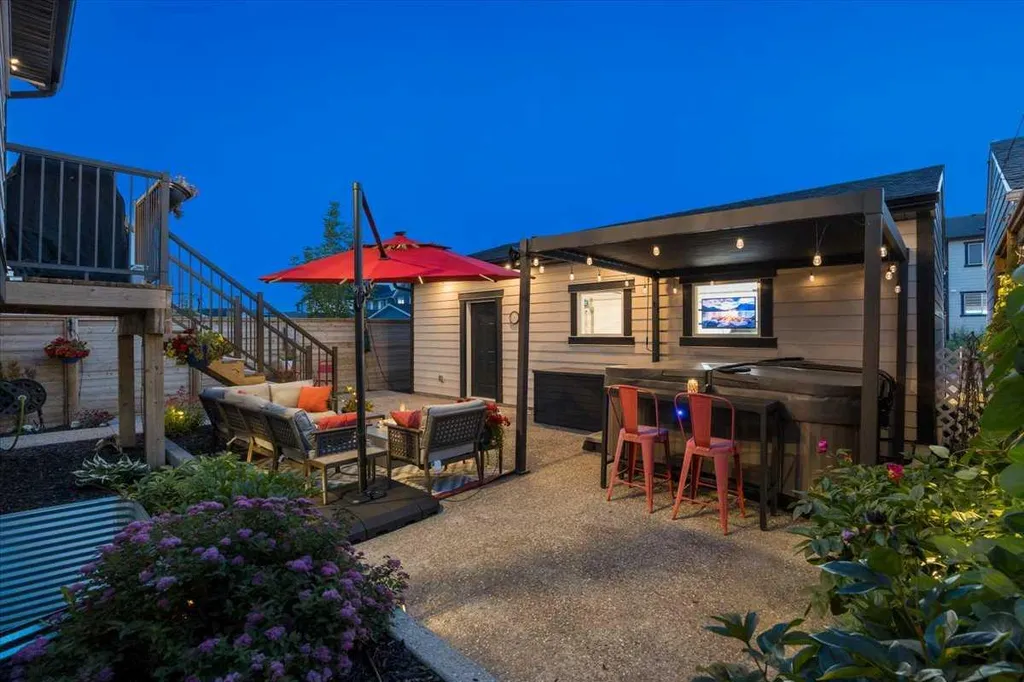 199 Magnolia Way SE Calgary AB T3M 3M7