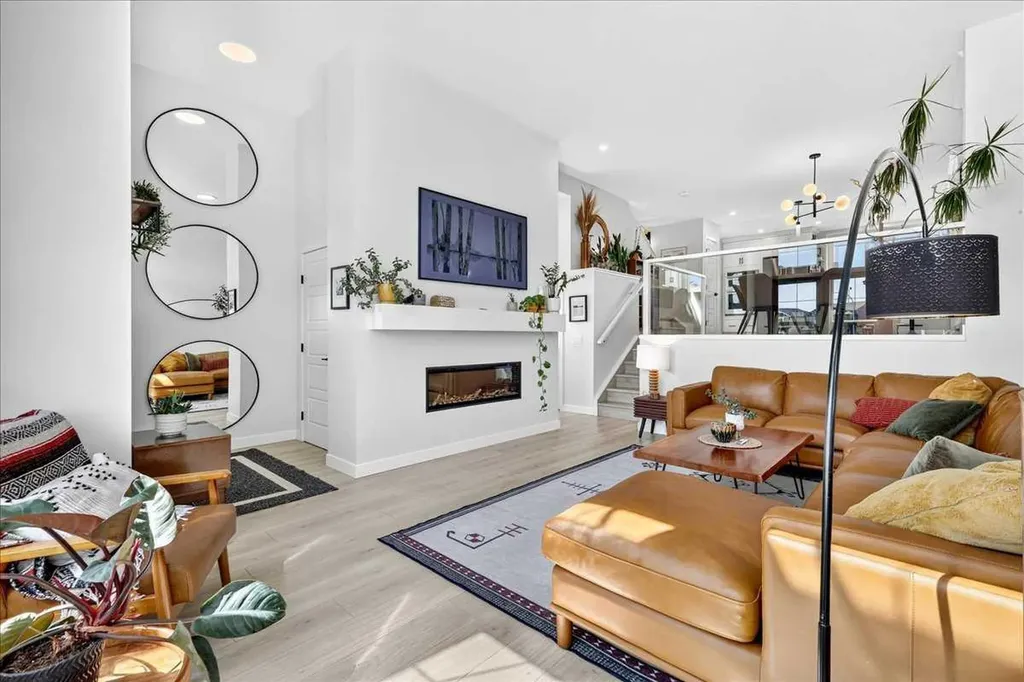 199 Magnolia Way SE Calgary AB T3M 3M7