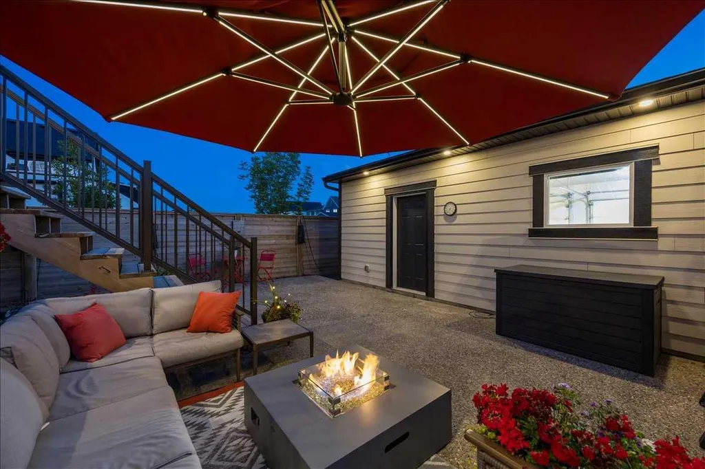 199 Magnolia Way SE Calgary AB T3M 3M7