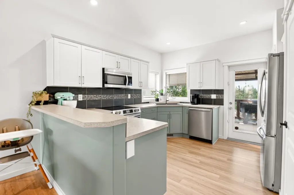 17 Alderwood Close Blackfalds AB T4M0L9