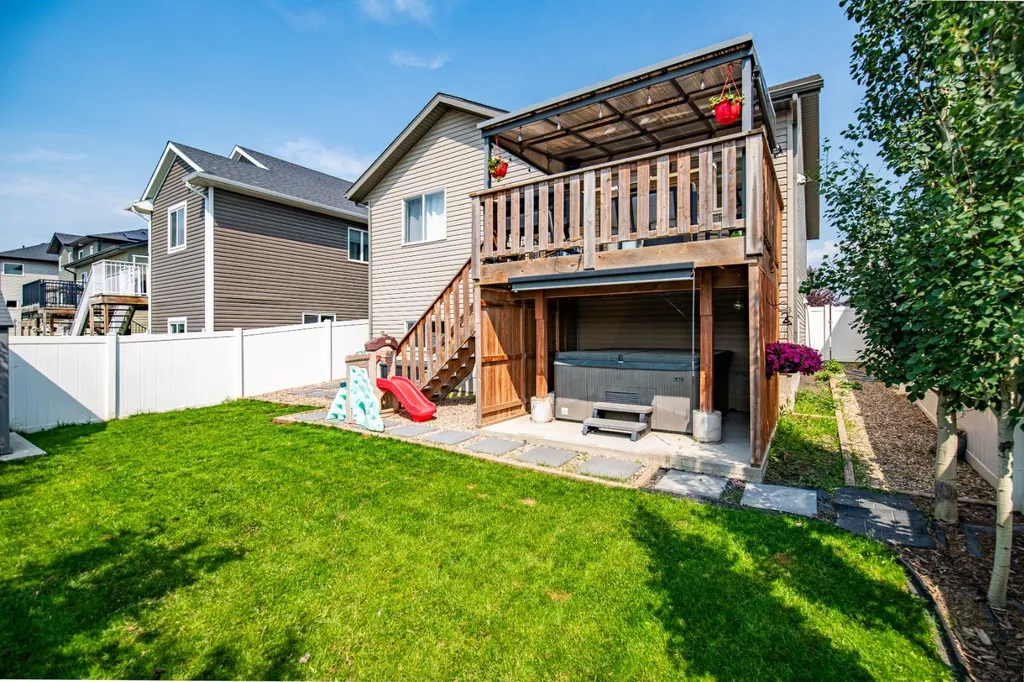 17 Alderwood Close Blackfalds AB T4M0L9