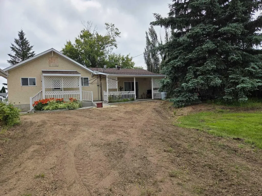 5414 50 Street Castor AB T0C 0X0