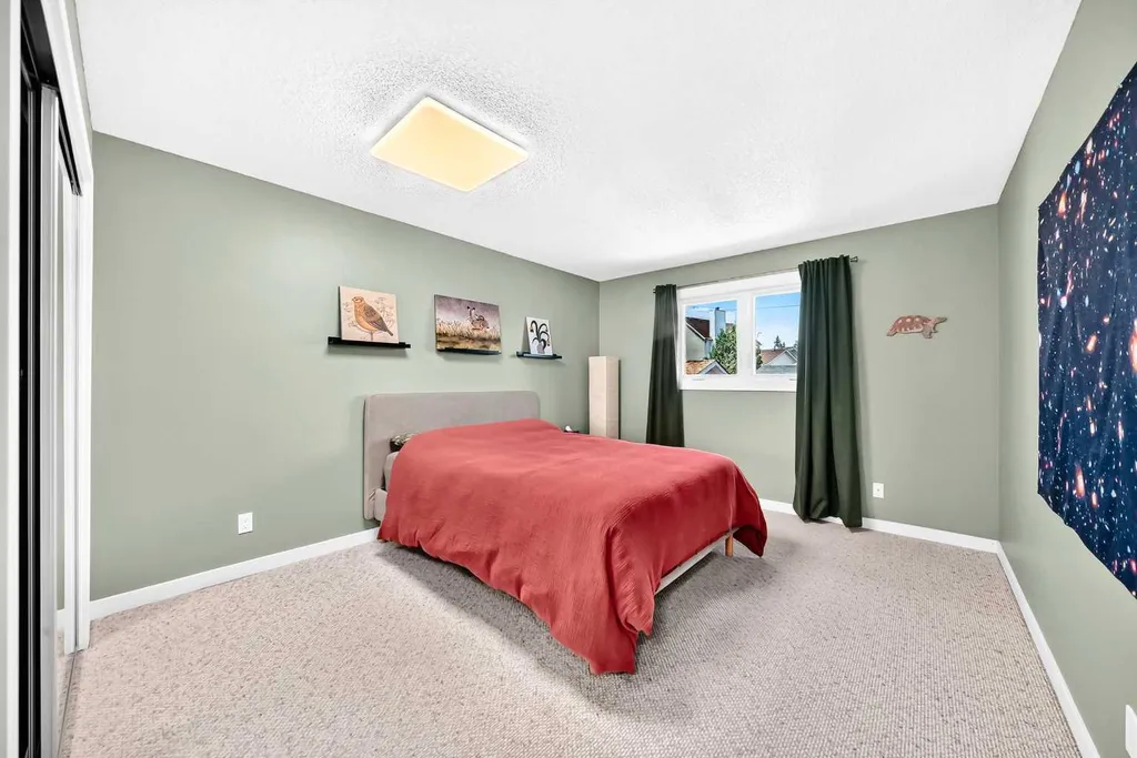 8004 Ranchview Drive NW Calgary AB T3G1T1