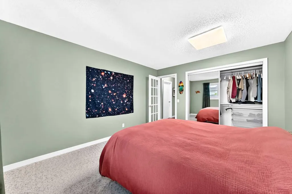 8004 Ranchview Drive NW Calgary AB T3G1T1