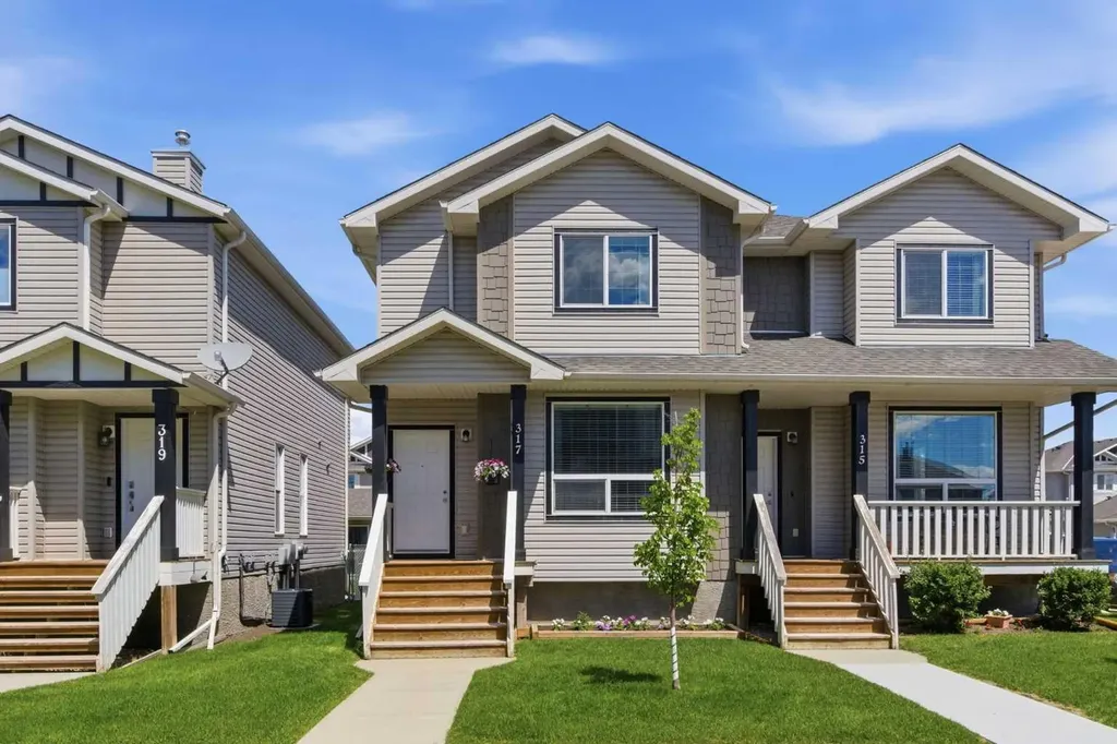 317 Sandford Place NW Langdon AB T0J 1X2