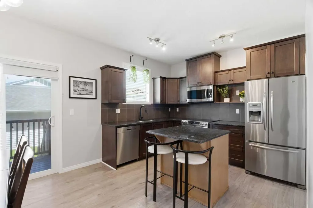 317 Sandford Place NW Langdon AB T0J 1X2