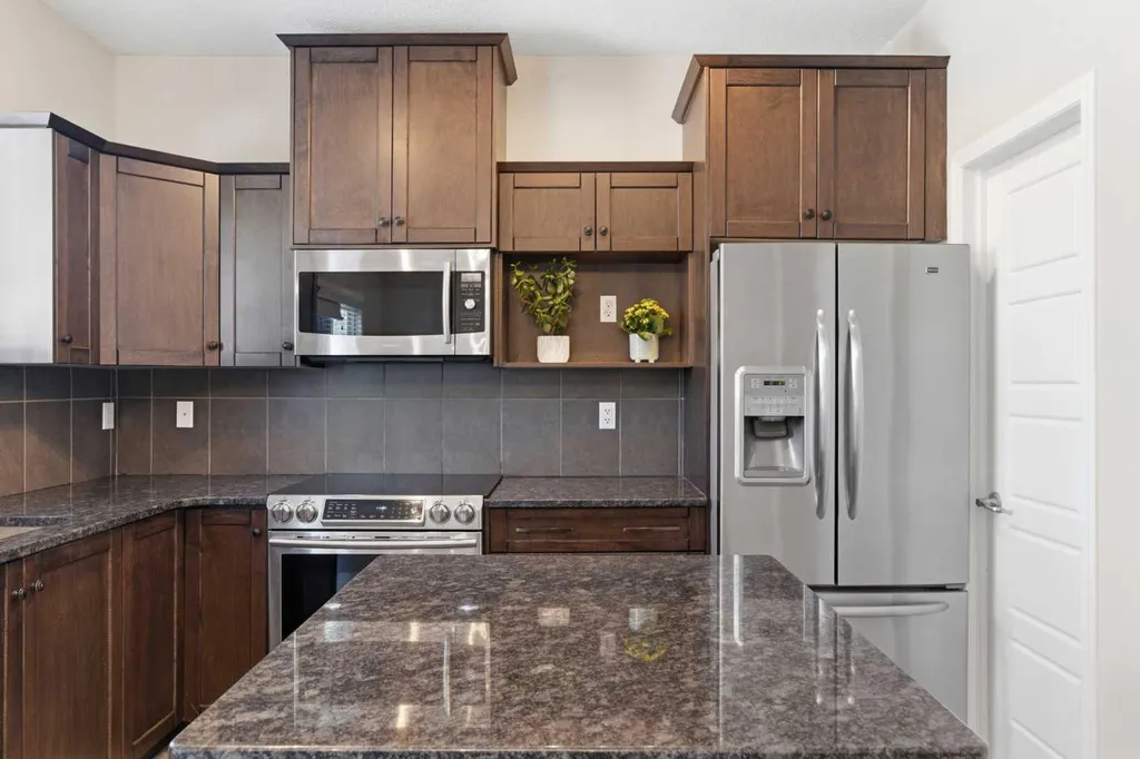 317 Sandford Place NW Langdon AB T0J 1X2
