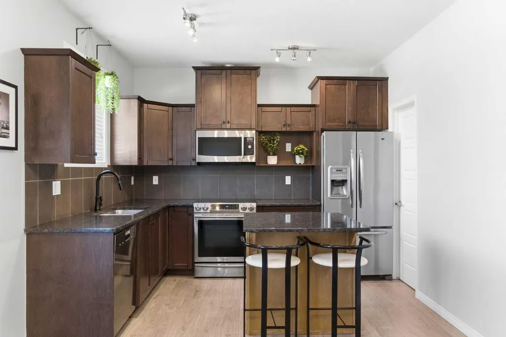 317 Sandford Place NW Langdon AB T0J 1X2