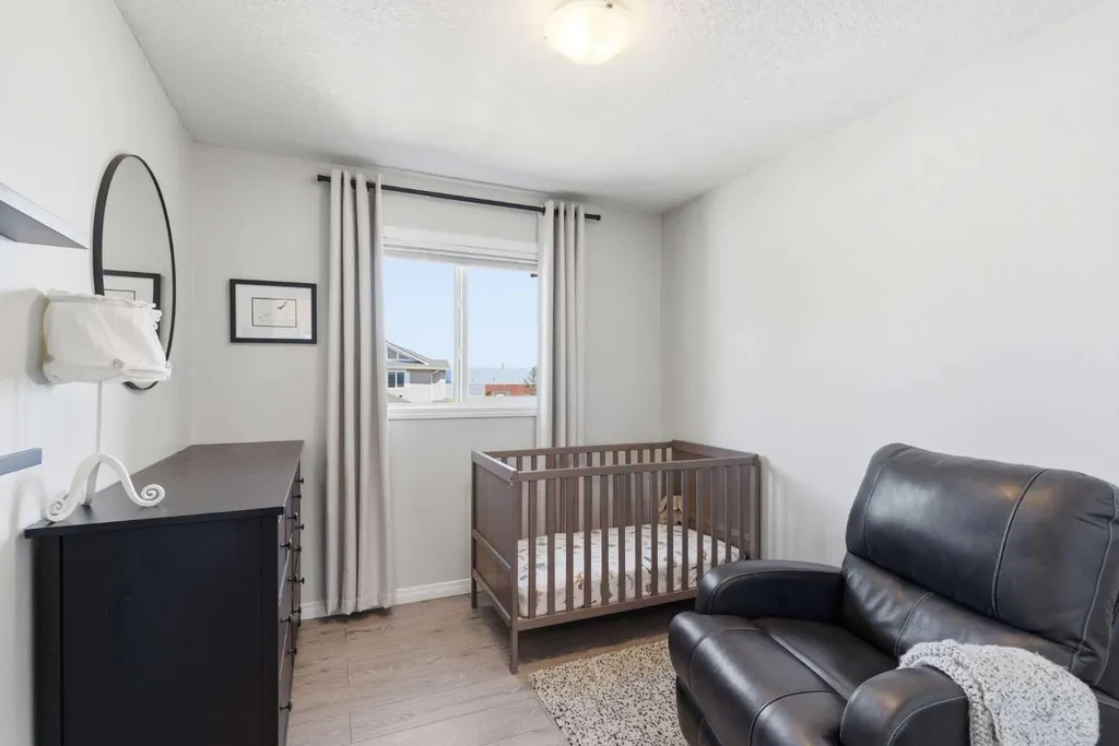 317 Sandford Place NW Langdon AB T0J 1X2