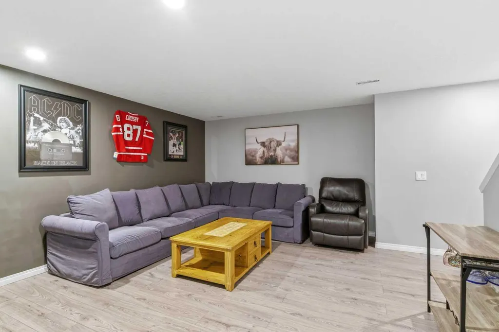 317 Sandford Place NW Langdon AB T0J 1X2