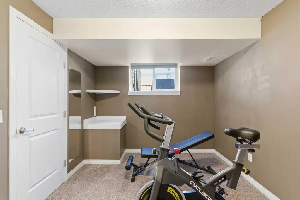 317 Sandford Place NW Langdon AB T0J 1X2
