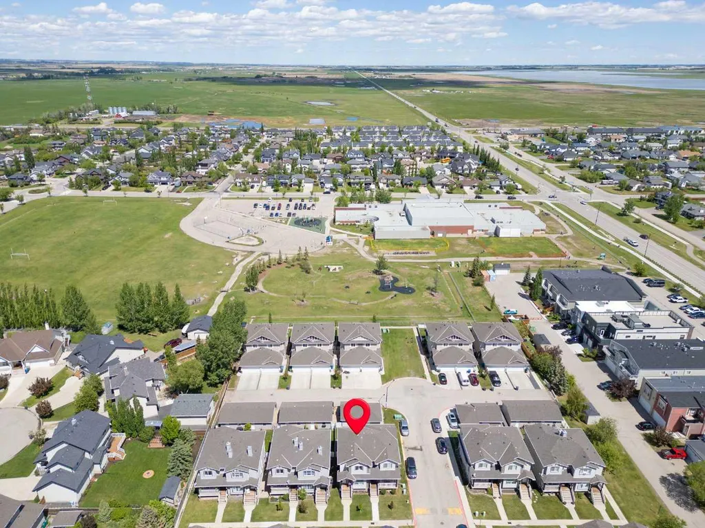 317 Sandford Place NW Langdon AB T0J 1X2