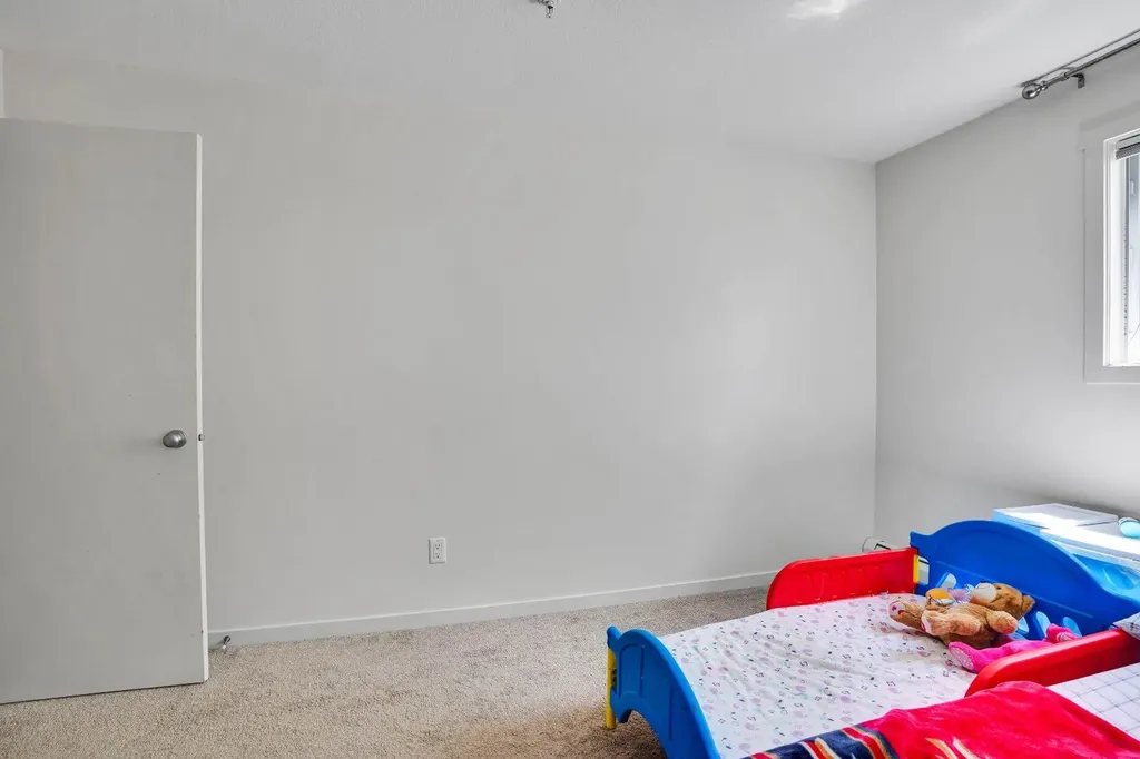 181 Skyview Ranch Manor NE Calgary AB T3N 0V2