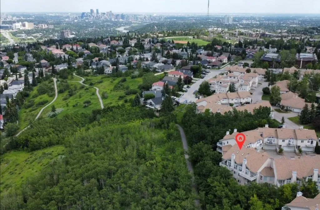 706 Patterson View SW Calgary AB T3H 3J9