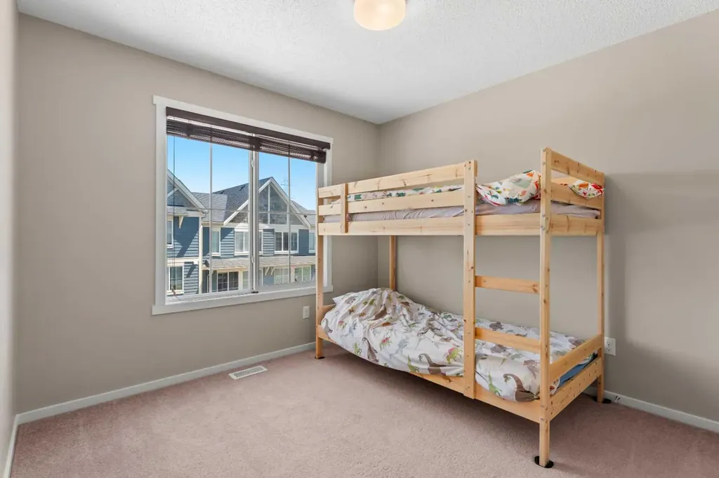 58 Evansview Road NW Calgary AB T3P 0L2