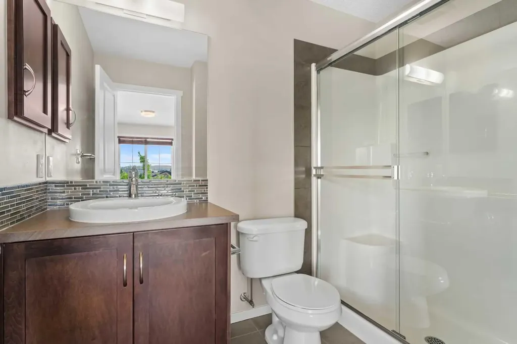 58 Evansview Road NW Calgary AB T3P 0L2