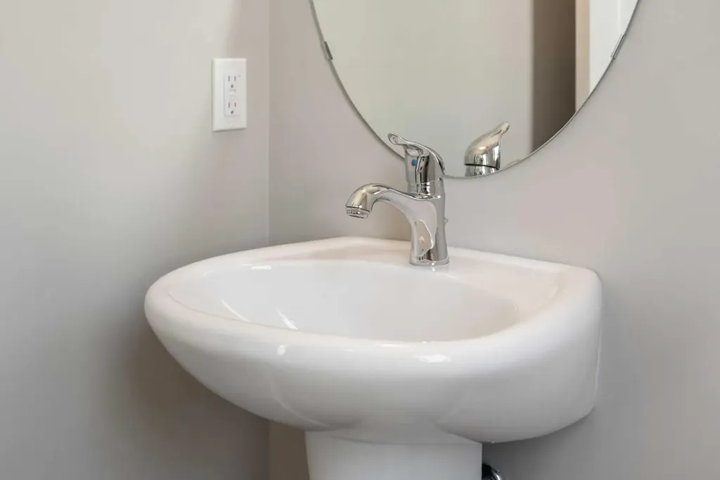 58 Evansview Road NW Calgary AB T3P 0L2