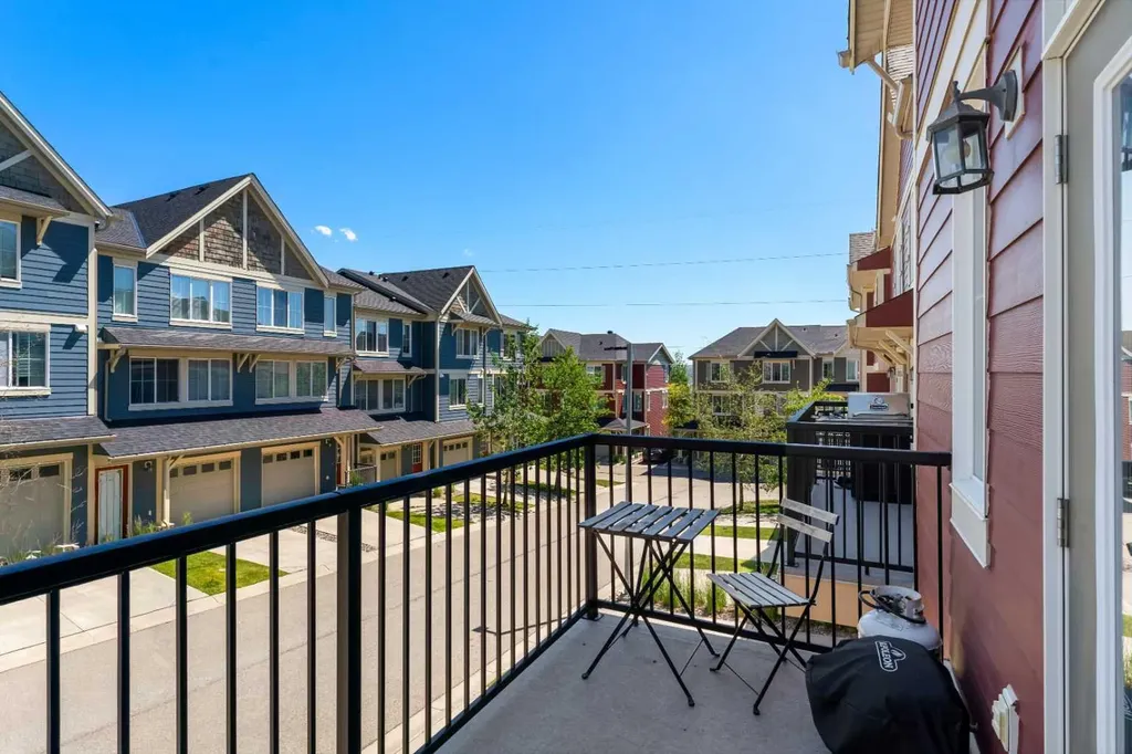 58 Evansview Road NW Calgary AB T3P 0L2