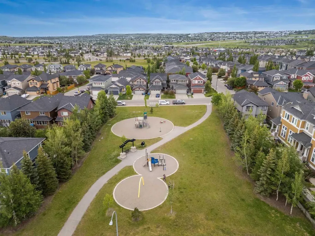 58 Evansview Road NW Calgary AB T3P 0L2