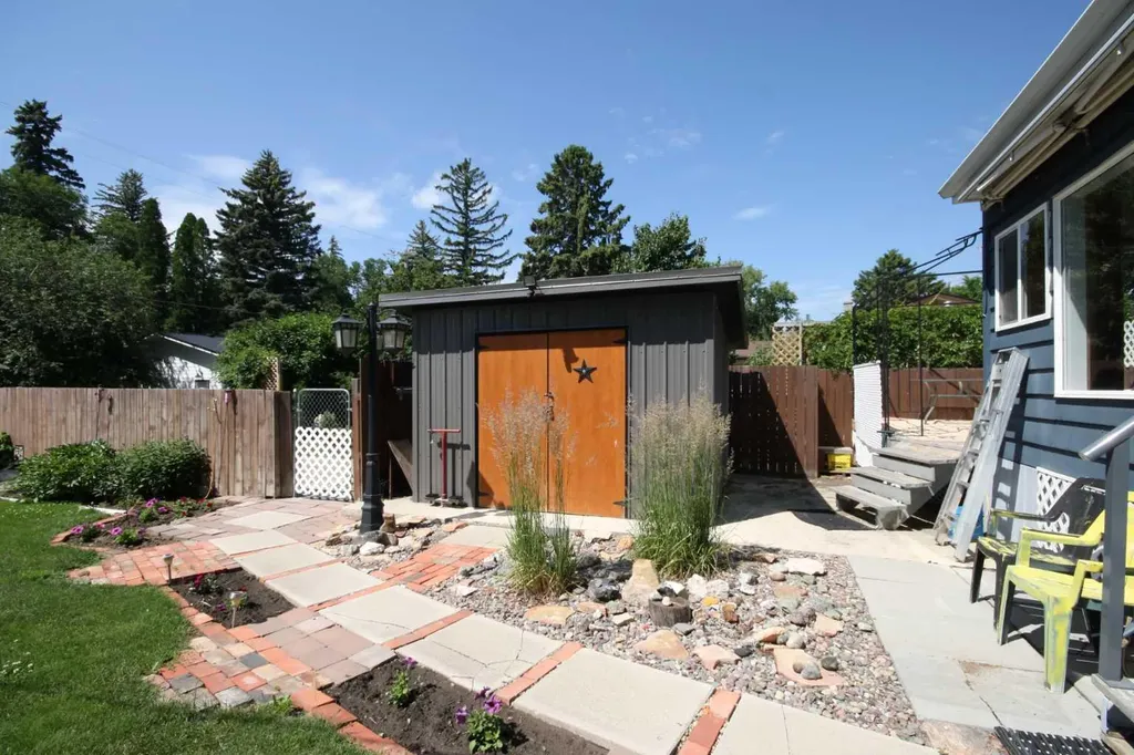 507 2 Avenue W Brooks AB T1R 0A9