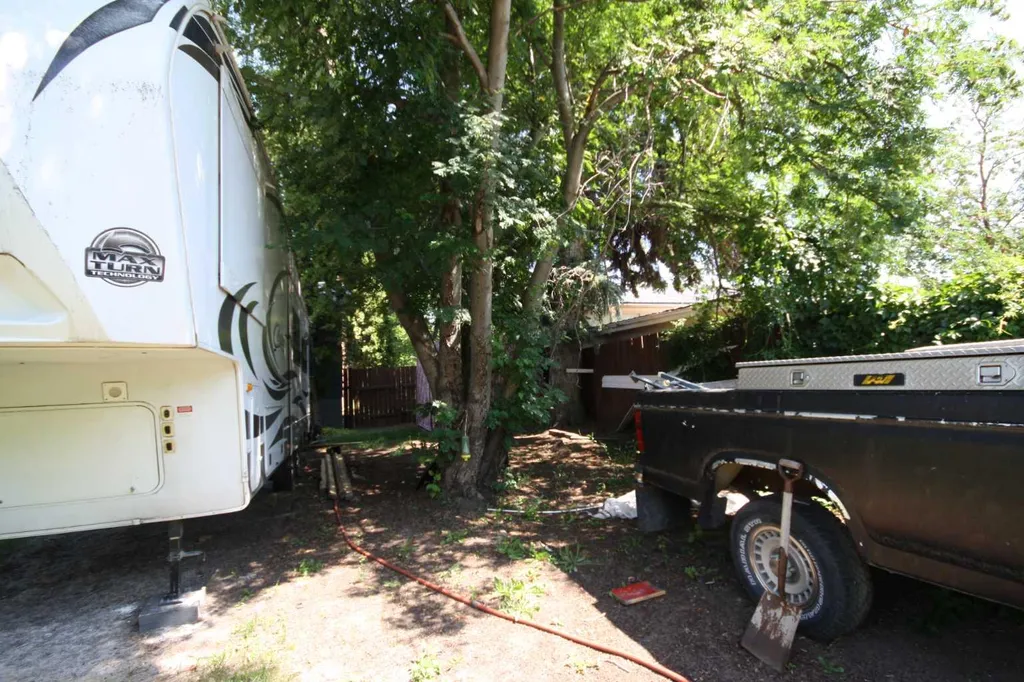507 2 Avenue W Brooks AB T1R 0A9