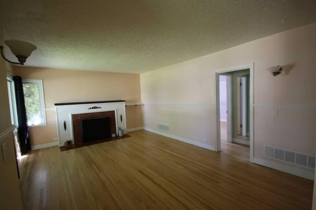 507 2 Avenue W Brooks AB T1R 0A9