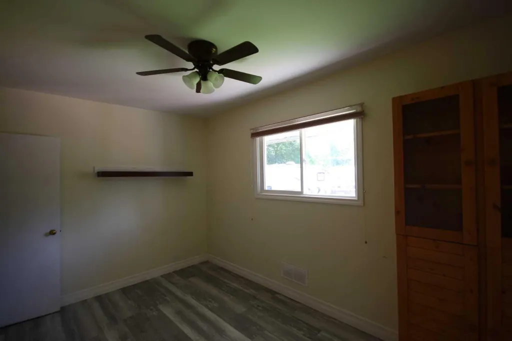 507 2 Avenue W Brooks AB T1R 0A9