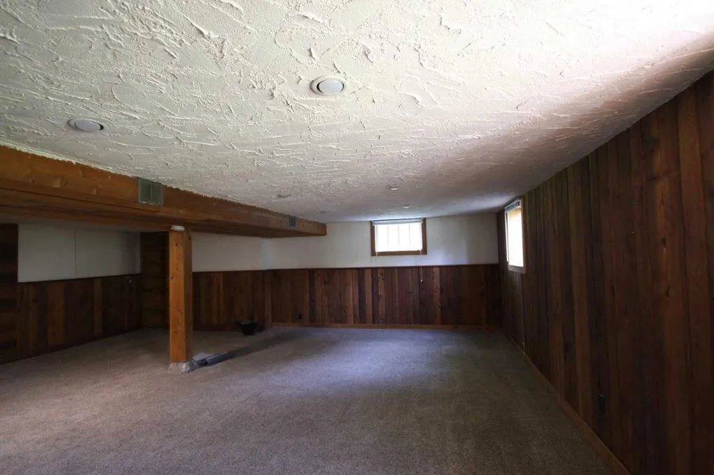 507 2 Avenue W Brooks AB T1R 0A9