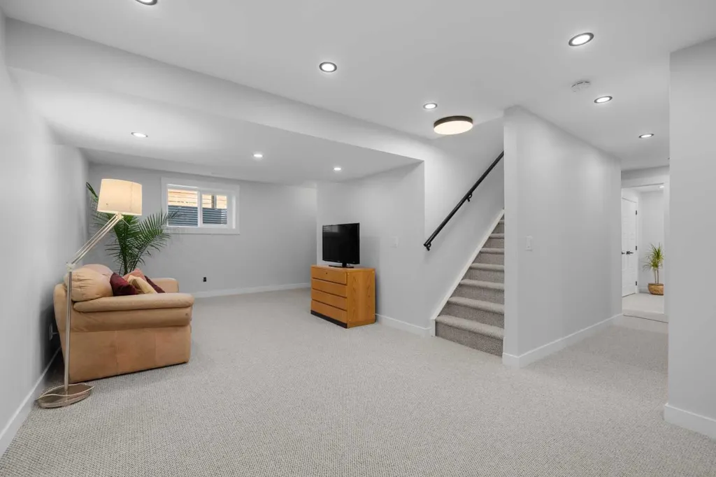 49 Sunlake Road SE Calgary AB T2X 3G8