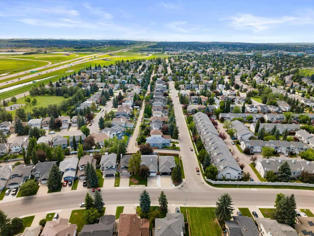 49 Sunlake Road SE Calgary AB T2X 3G8
