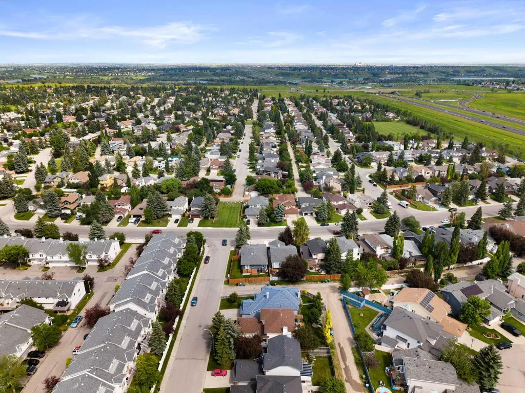 49 Sunlake Road SE Calgary AB T2X 3G8