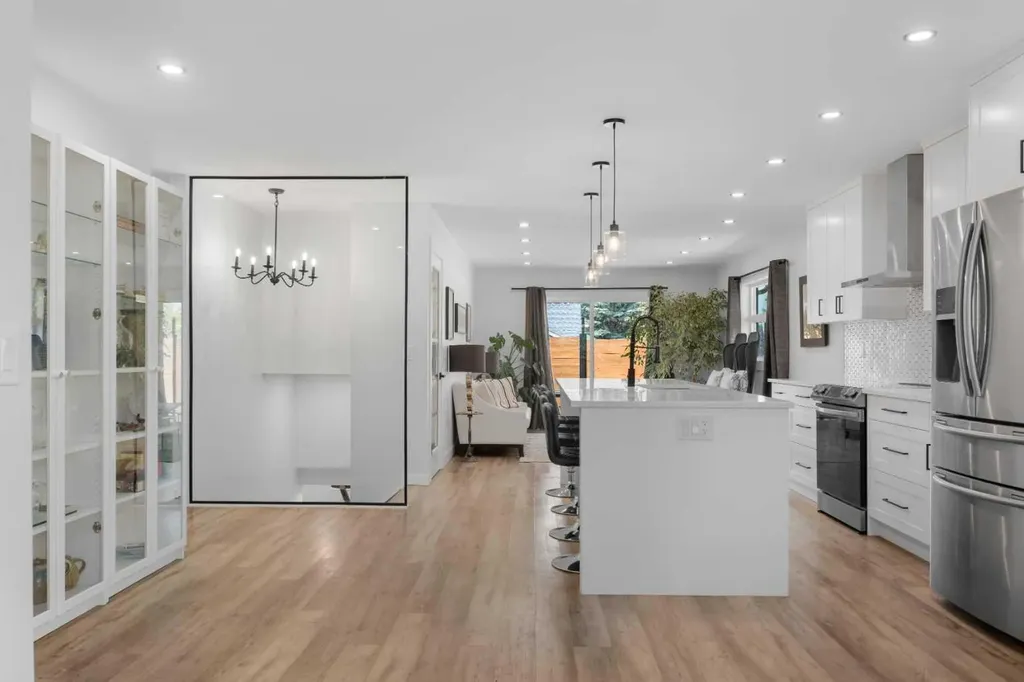 49 Sunlake Road SE Calgary AB T2X 3G8