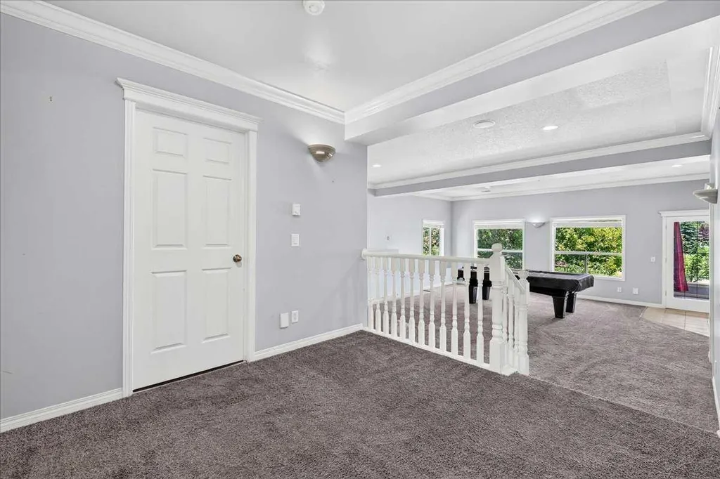 254 Douglas Glen Heath SE Calgary AB T2Z 2N1