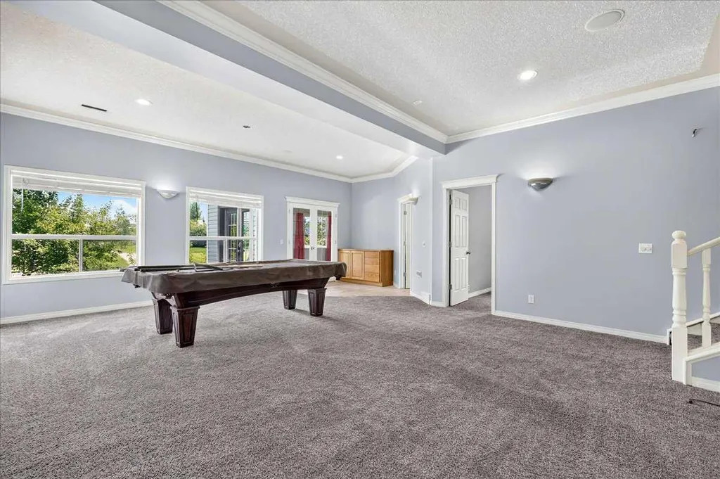 254 Douglas Glen Heath SE Calgary AB T2Z 2N1