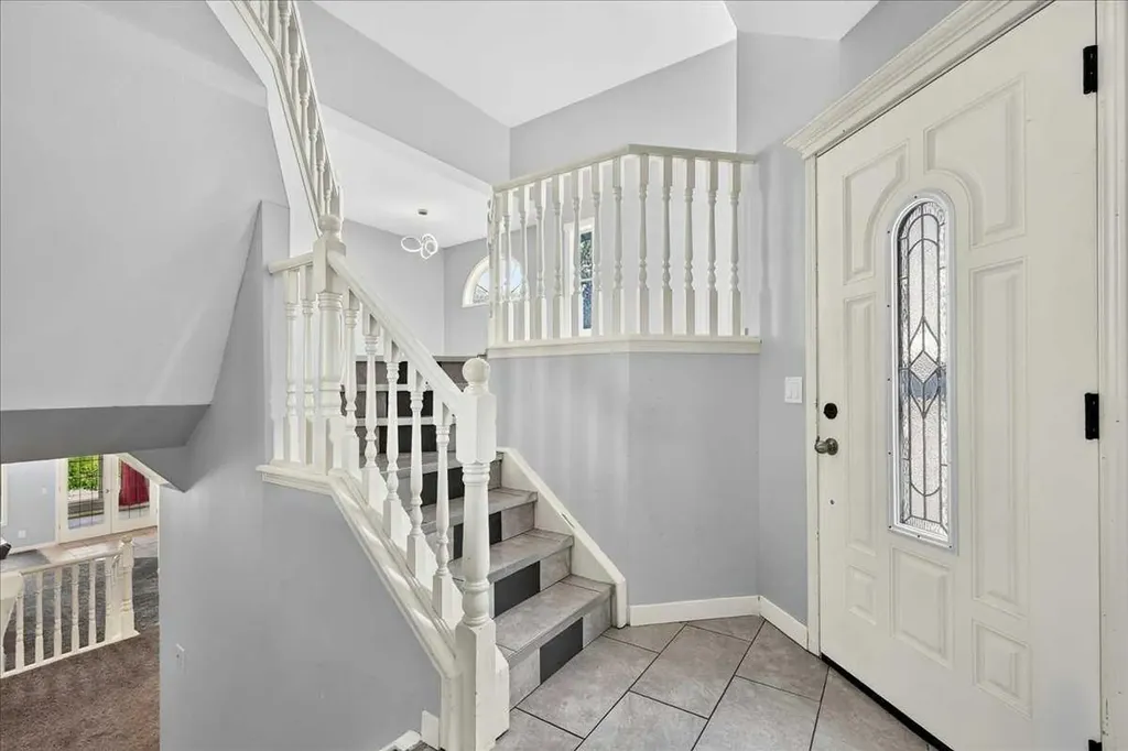 254 Douglas Glen Heath SE Calgary AB T2Z 2N1