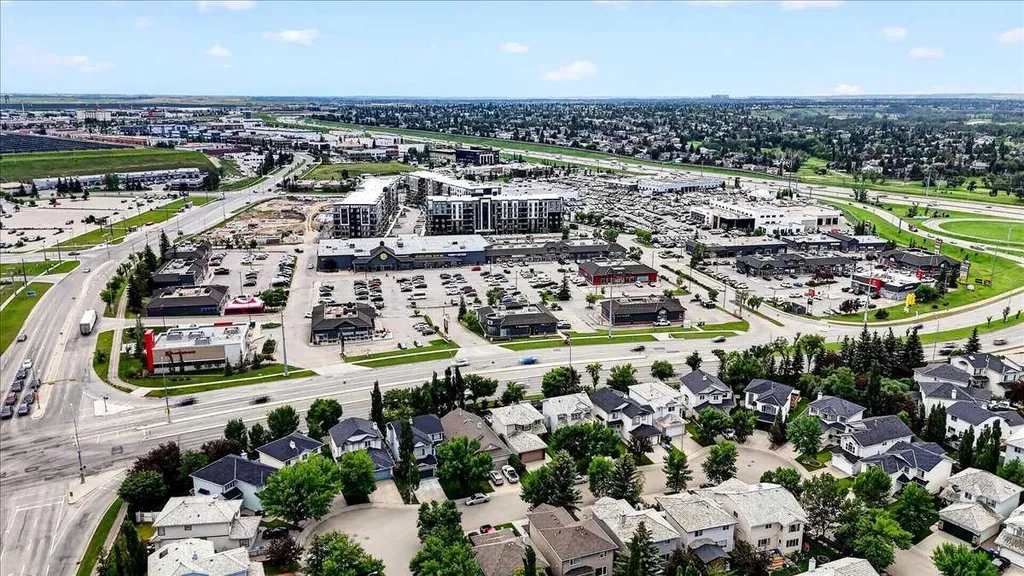 254 Douglas Glen Heath SE Calgary AB T2Z 2N1