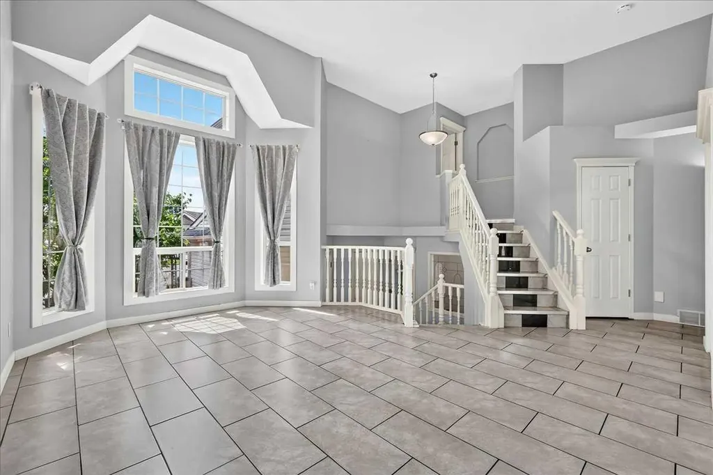 254 Douglas Glen Heath SE Calgary AB T2Z 2N1