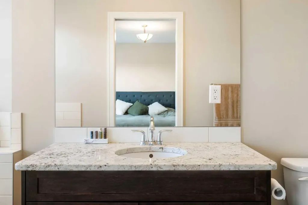 214 Cooperswood Green SW Airdrie AB T4B 3Y6