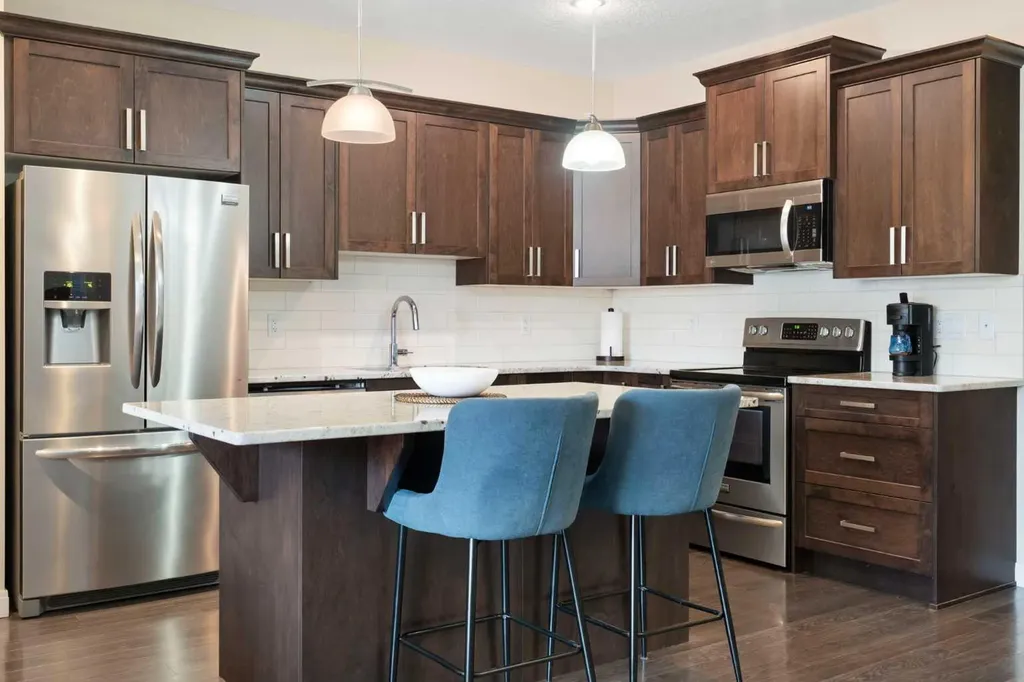 214 Cooperswood Green SW Airdrie AB T4B 3Y6